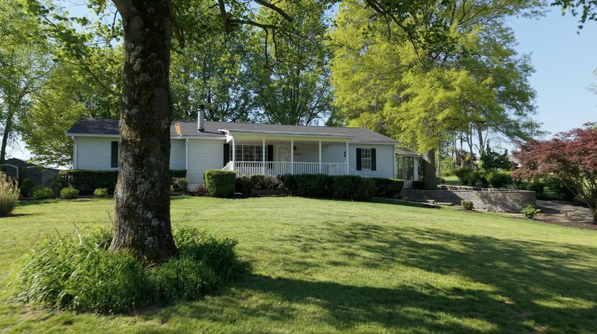 **Click on the Virtual Tour section to see the video walk - photo 2