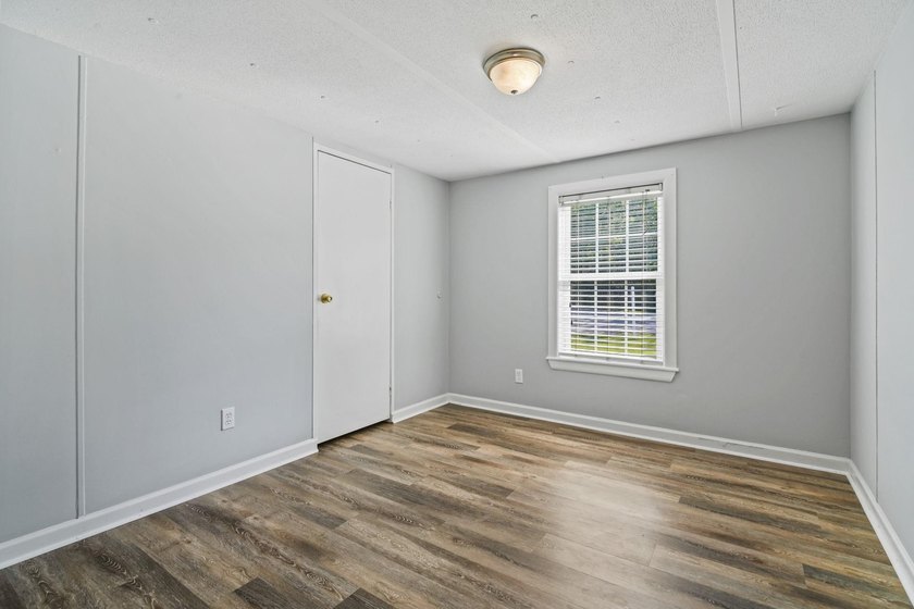 Coastal convenience meets move-in-ready comfort in the heart of - photo 8