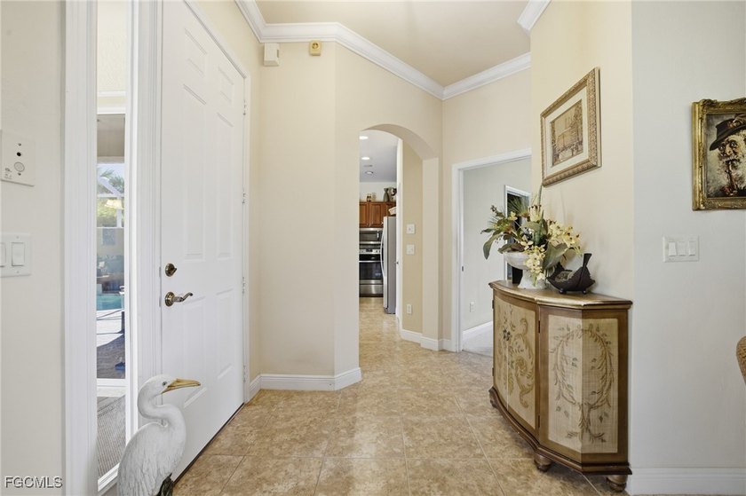 Rarely available courtyard home with private pool, spa, and - photo 4