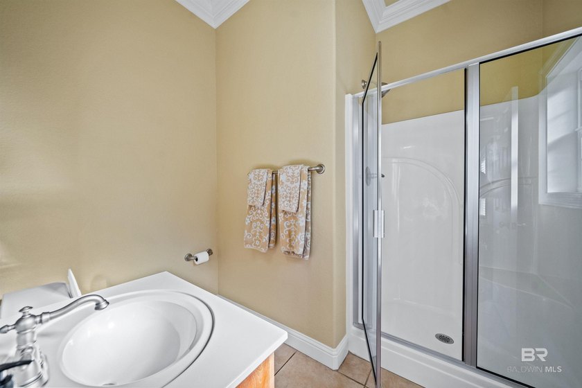 Welcome to 331 Peninsula Blvd, Where Every Day Feels Like - photo 33