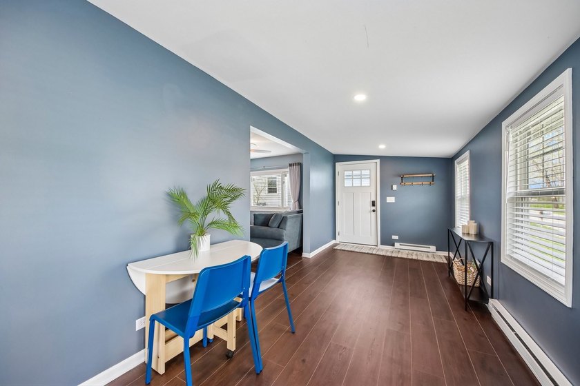FULLY RENOVATED in 2023, this 3-bedroom home on a corner lot - photo 5