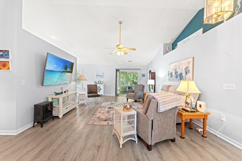 Welcome to one of the most impressive homes in Myrtle Beach that - photo 4