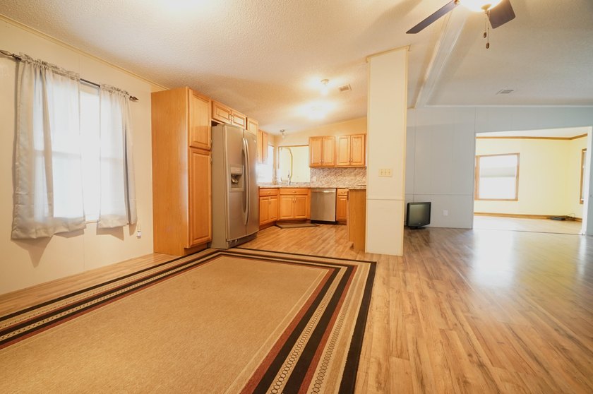 Move in Ready...This 1399 Sq ft home, has been well maintained - photo 12