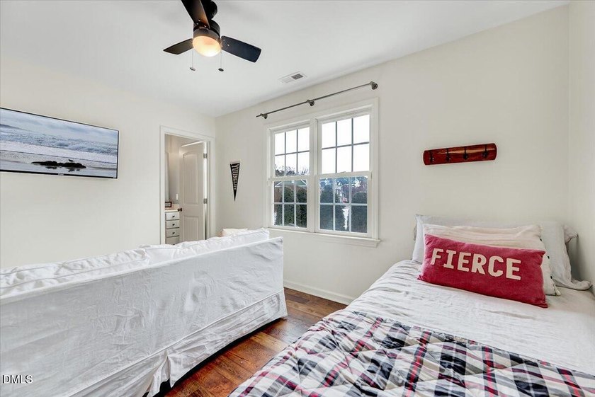 Welcome to this beautifully updated and well-maintained Apex - photo 17