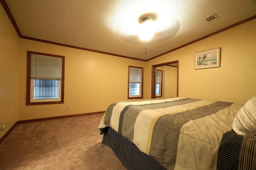 Move in Ready...This 1399 Sq ft home, has been well maintained - photo 19