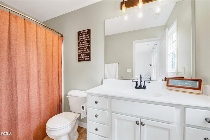 Welcome to this beautifully updated and well-maintained Apex - photo 19
