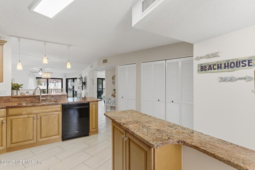 Wake up to ocean air, palm trees, and the rhythm of coastal - photo 10