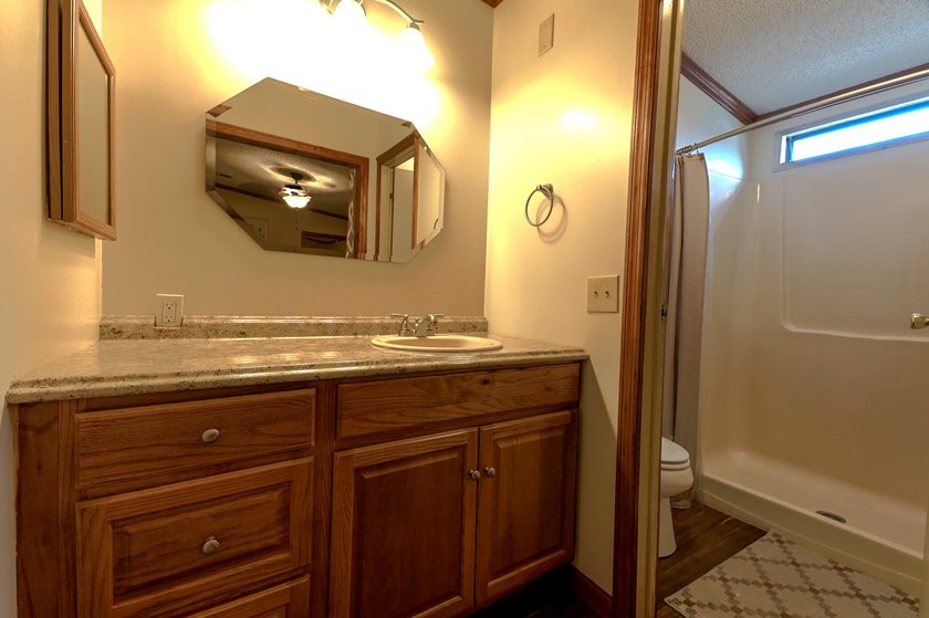 Move in Ready...This 1399 Sq ft home, has been well maintained - photo 22