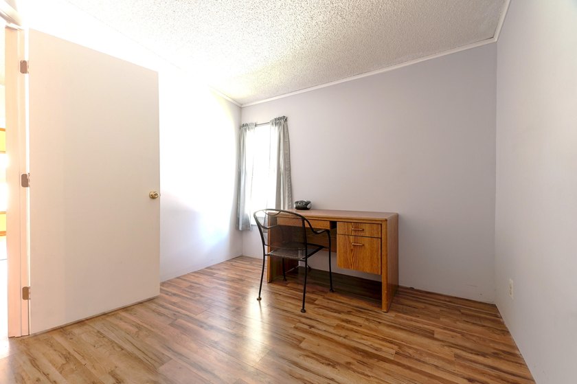 Move in Ready...This 1399 Sq ft home, has been well maintained - photo 25