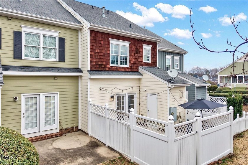 Welcome to this beautifully updated and well-maintained Apex - photo 30
