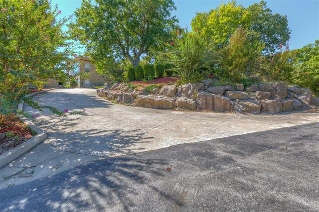 Welcome home to this exceptional family estate offering - photo 6