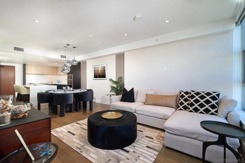 Welcome to one of the best addresses in Downtown San Diego! This - photo 8