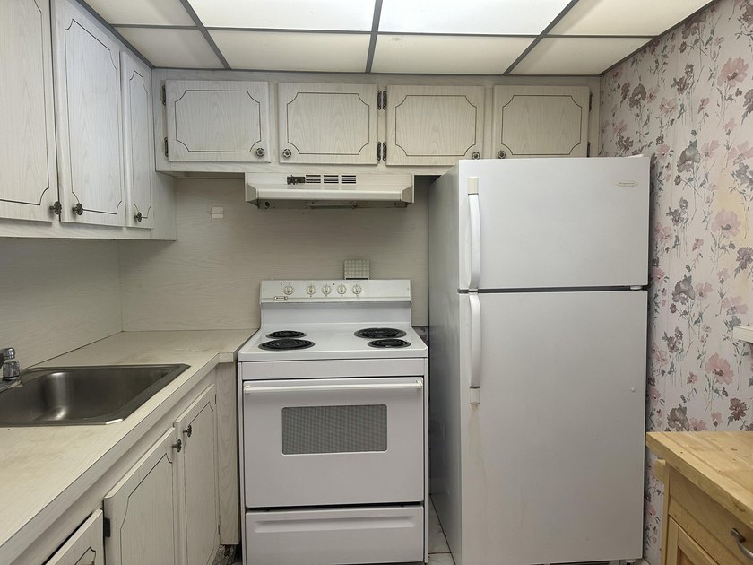 AS-IS!!!! Handyman special in the desirable 55+ community of - photo 10