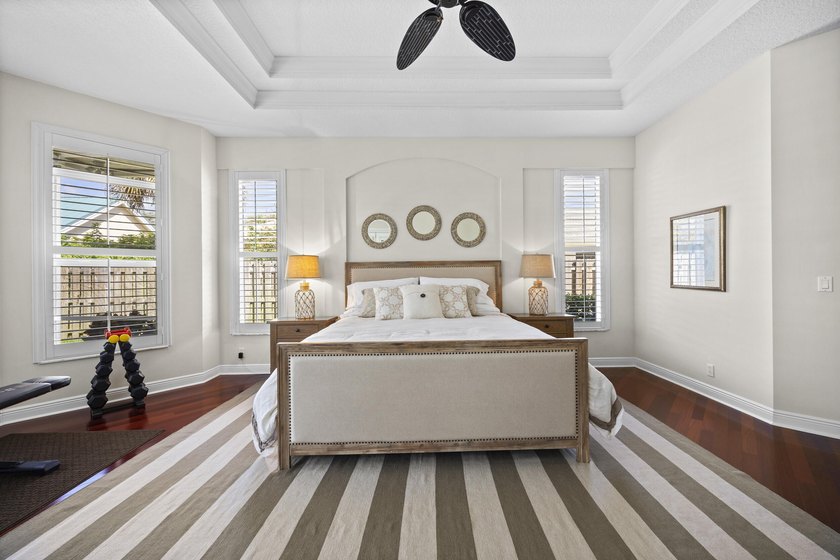 Impeccably maintained, this beautifully renovated home offers - photo 30