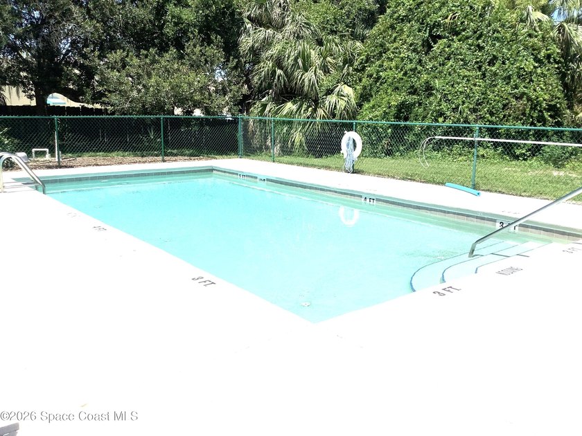 Welcome to this duplex w/soaring ceilings in the gated community - photo 31