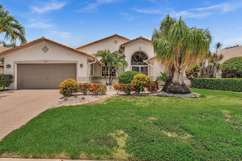 Gorgeous 3BR/2.5BA Mediterranean with panoramic full lake views - photo 43