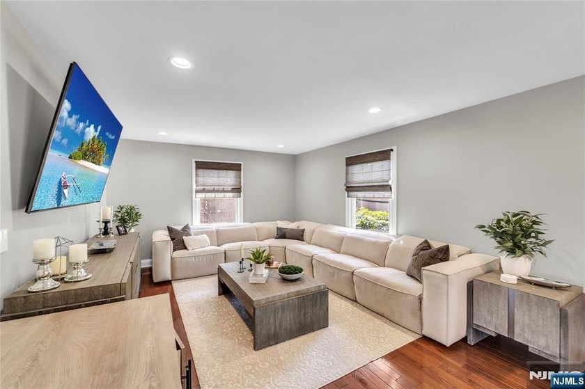 Welcome to 11 Amelia Drive in Old Tappan - a fully upgraded - photo 8
