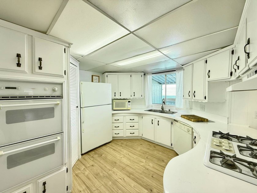 Discover exceptional value and modern comfort in this - photo 14