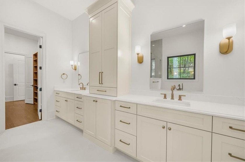 MOVE-IN-READY NEW CONSTRUCTION HOME ON 1.34 ACRES by 74 Luxury - photo 28