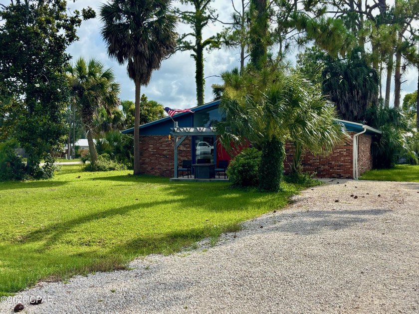 Welcome to 2001 Palm Boulevard, where coastal convenience meets - photo 36