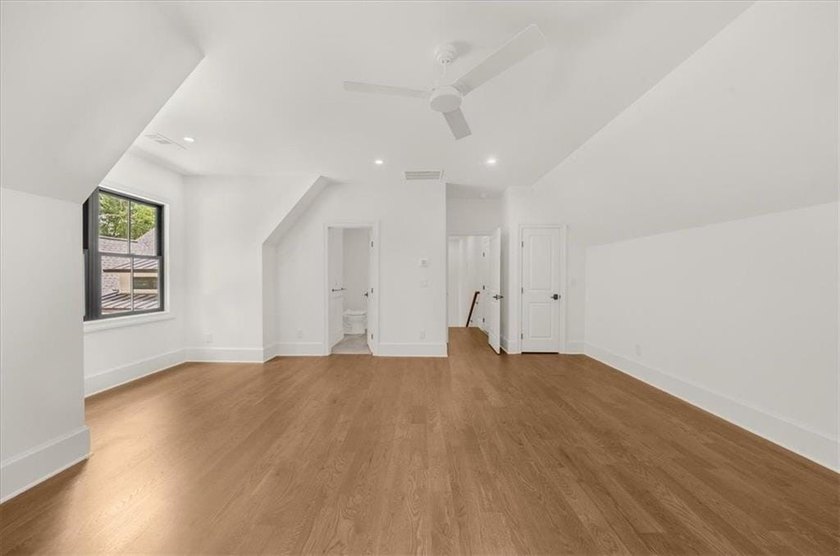 MOVE-IN-READY NEW CONSTRUCTION HOME ON 1.34 ACRES by 74 Luxury - photo 42