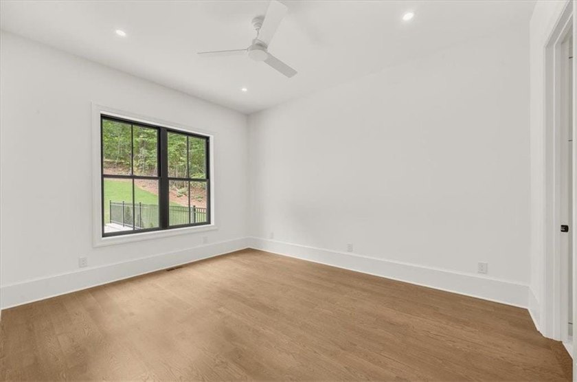 MOVE-IN-READY NEW CONSTRUCTION HOME ON 1.34 ACRES by 74 Luxury - photo 47
