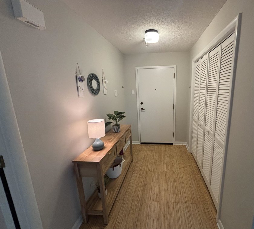 Covenant Towers is a 55 and older fantastic Retirement Community - photo 2