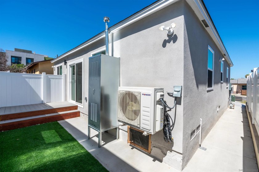 We are pleased to present 430 47th Street, a newly constructed - photo 7