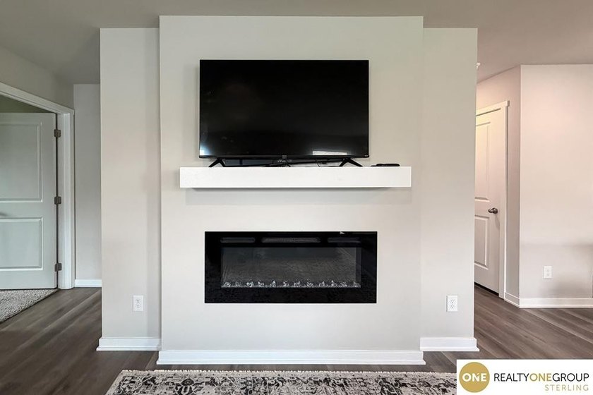 JOIN OUR OPEN HOUSE HAPPY HOUR July 24th,2025 5 PM- 7:30 PM - photo 8