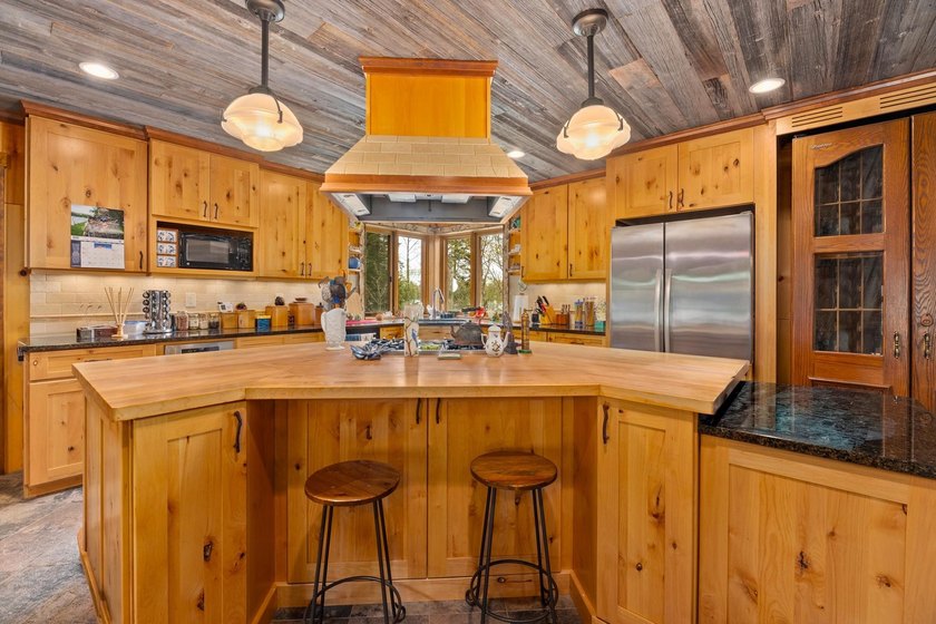 Duck Lake-A Private Upper Peninsula Retreat. Experience pure - photo 5