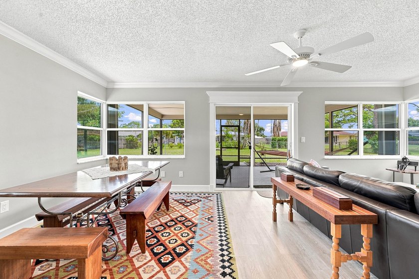 Fully renovated CBS home situated on an over sized .33 acre lot - photo 15
