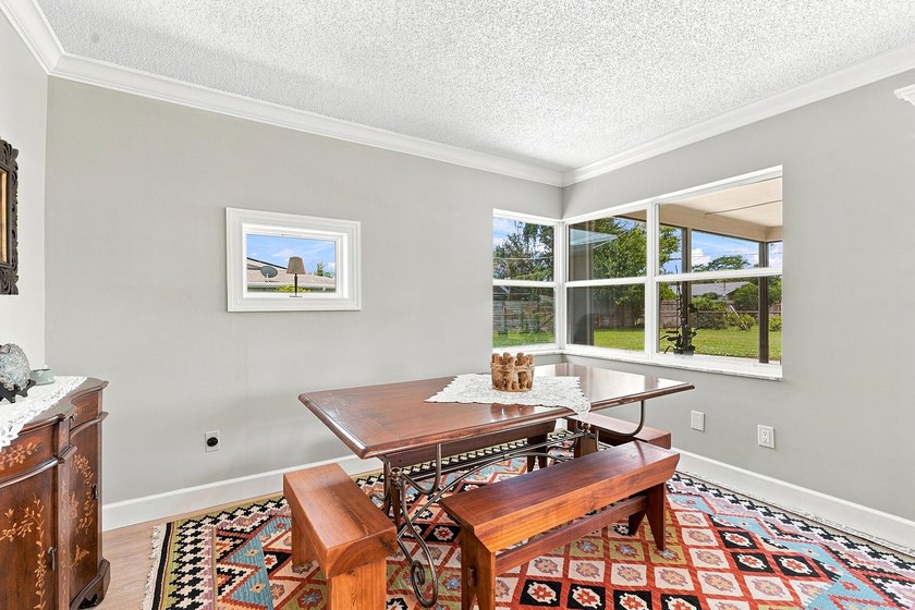 Fully renovated CBS home situated on an over sized .33 acre lot - photo 23