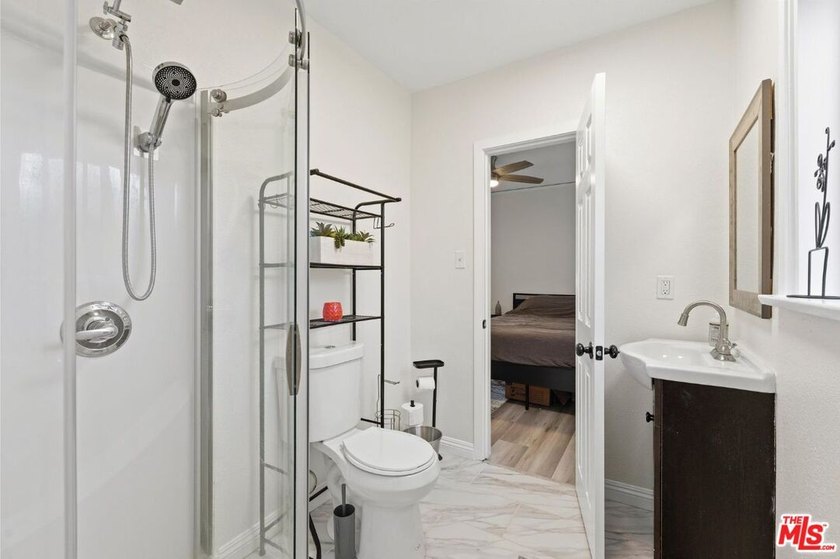 Rarely does a fully remodeled 4-bedroom, 3-bathroom, 1,504 - photo 26