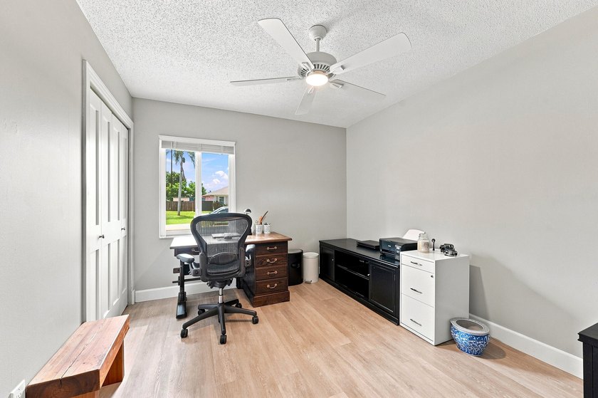 Fully renovated CBS home situated on an over sized .33 acre lot - photo 30