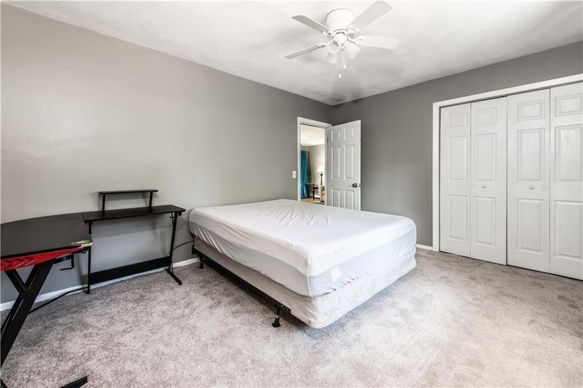 Seller Relocation for work! Fantastic opportunity to own a - photo 10