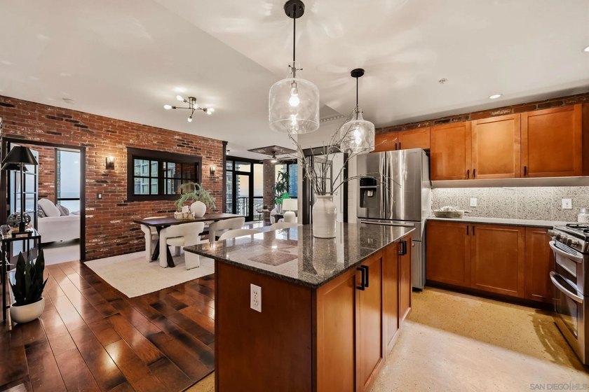 New York loft style meets the San Diego waterfront. Welcome to - photo 3