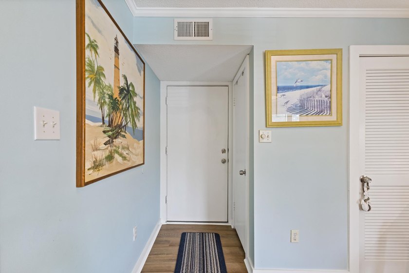 Second row from the ocean, this turn-key remodeled, 2br/2bath - photo 4