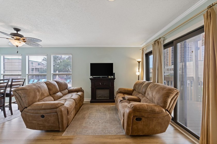 Second row from the ocean, this turn-key remodeled, 2br/2bath - photo 6