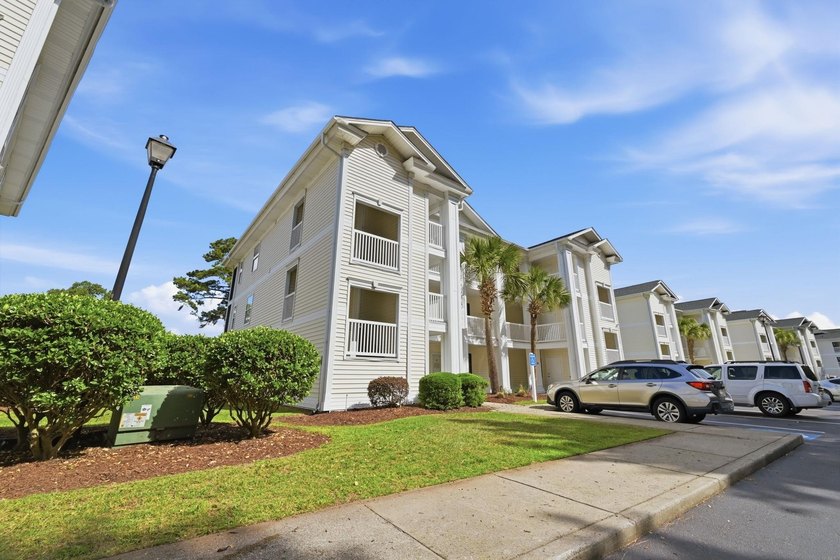 BEAUTIFULLY FURNISHED GROUND FLOOR UNIT- THIS 1 BEDROOM 1 BATH - photo 2