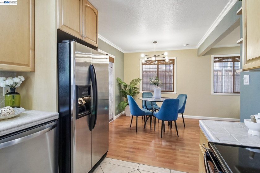 Bright, stylish, and move-in ready, this beautifully presented - photo 22