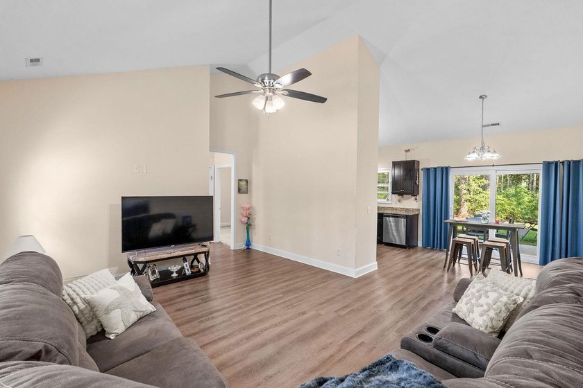 Gorgeous one owner home featuring 4 Bedrooms and 2 Baths on - photo 7