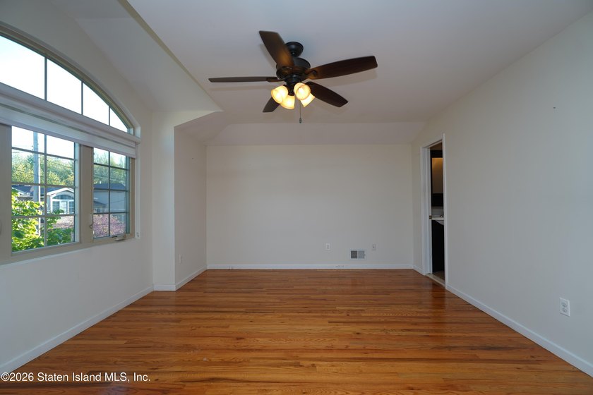 RE-SALE HOMES HAD NO TRANSFER TAX AS NEW CONSTRUCTION MAKES THE - photo 27
