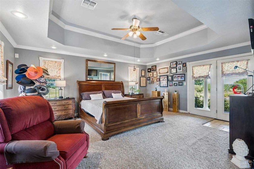 Beautiful custom built, one owner home on 150 acres with - photo 29