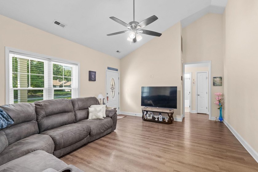 Gorgeous one owner home featuring 4 Bedrooms and 2 Baths on - photo 10