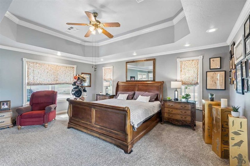Beautiful custom built, one owner home on 150 acres with - photo 31