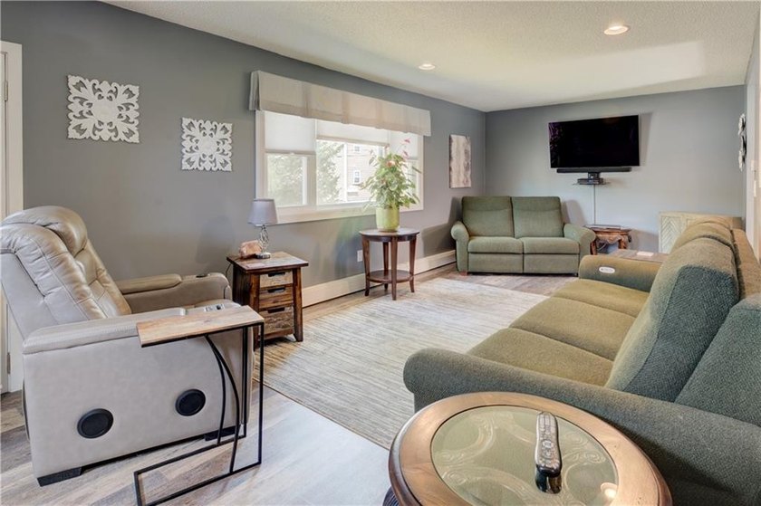 Warren Gem! Move right into this beautifully updated home - photo 7