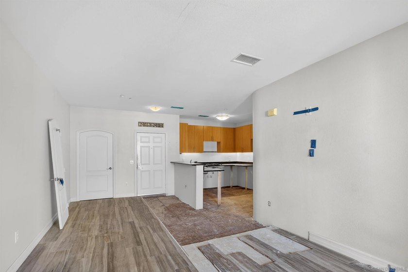 Short Sale Approved at $360,000. This is a true fixer - photo 3