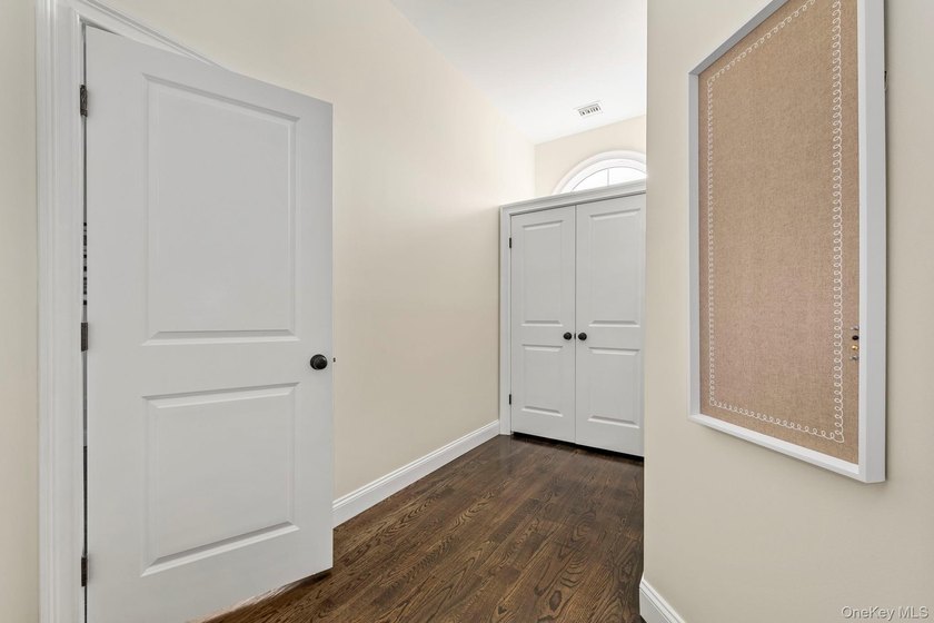 Welcome To 80 Central Boulevard, Merrick - A Beautifully - photo 17
