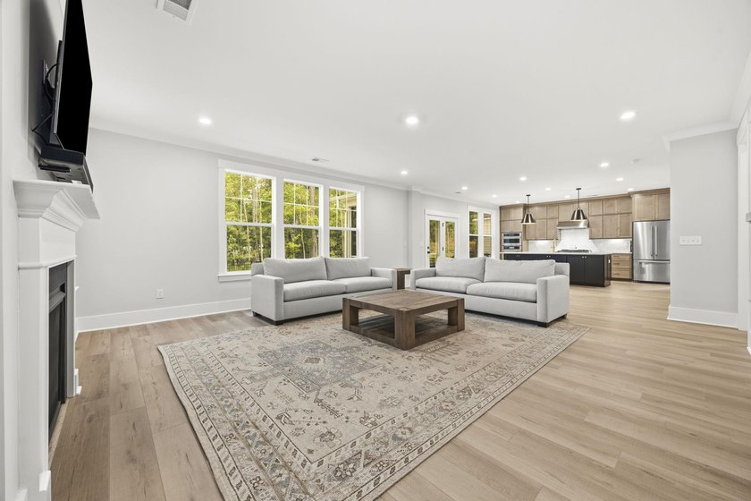 Welcome to 2031 Comradery Way in the sought-after Longwood - photo 10