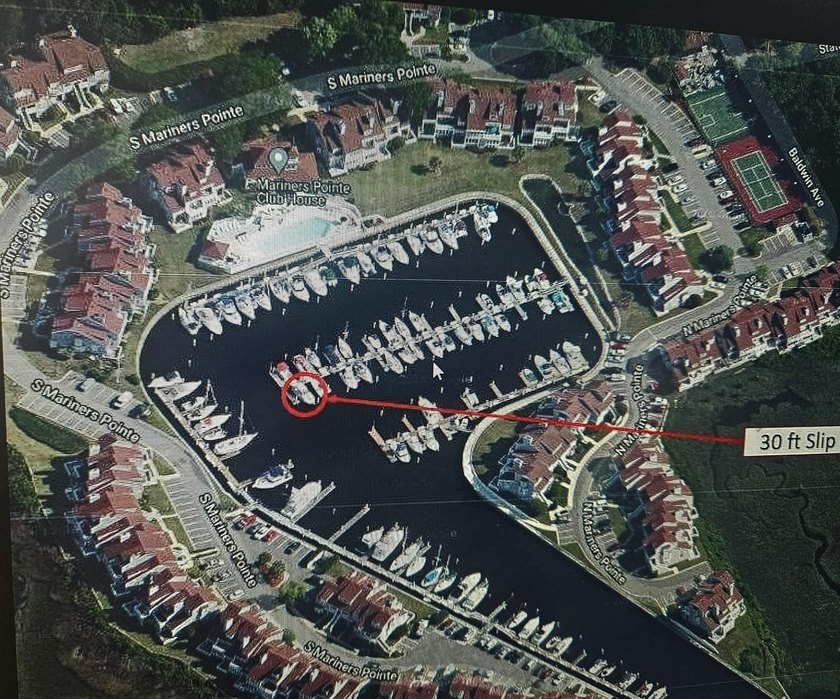 Easy access to the Ocean. Boater's paradise. 30ft. slip. #99 - photo 4